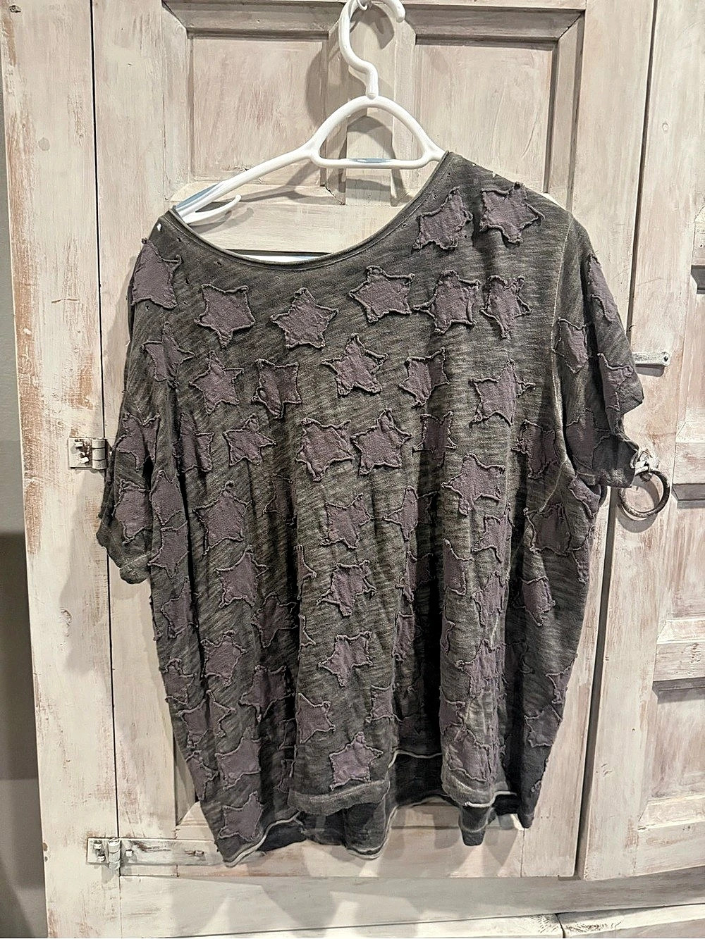 Magnolia Pearl Little Star Applique Tee Short Sleeve Black